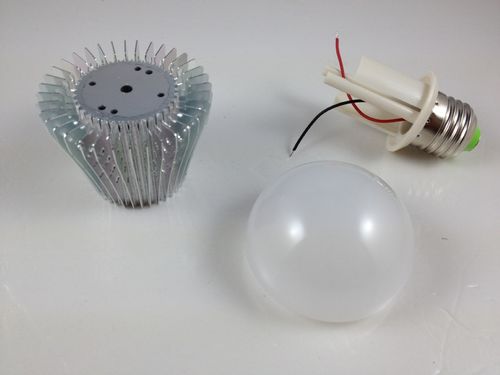 西半球专业研发生产 厂家生产水晶led粘胶射灯灯具配件 供应pc灯罩